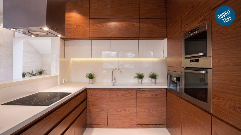 Closed Cabinets: The Traditional Choice with Timeless Appeal